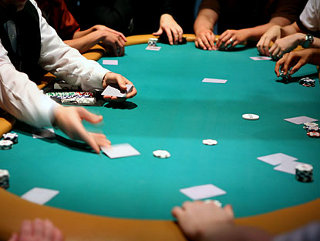 mesa cartas estrutura blinds níveis nível small big ante estratégia poker rit podcast